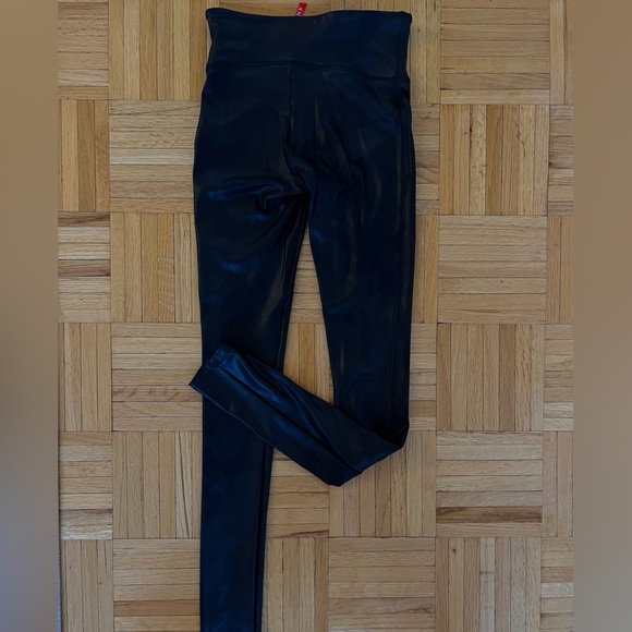 SPANX FAUX LEATHER LEGGINGS size xs - Picture 6 of 6
